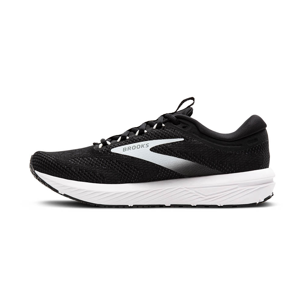 Brooks Revel 7