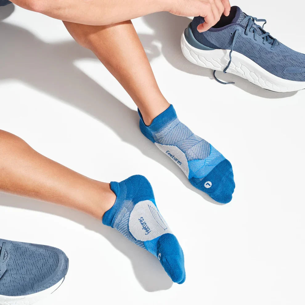 Feetures Elite Light Cushion Tab Socks Navy Mist