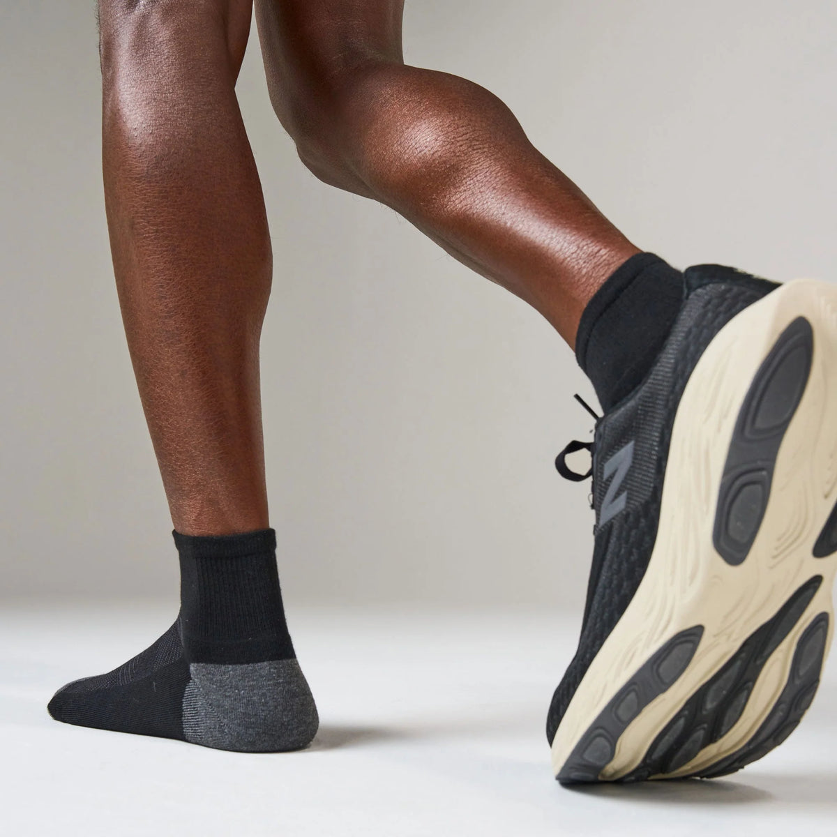 Feetures Elite Max Cushion Quarter Black