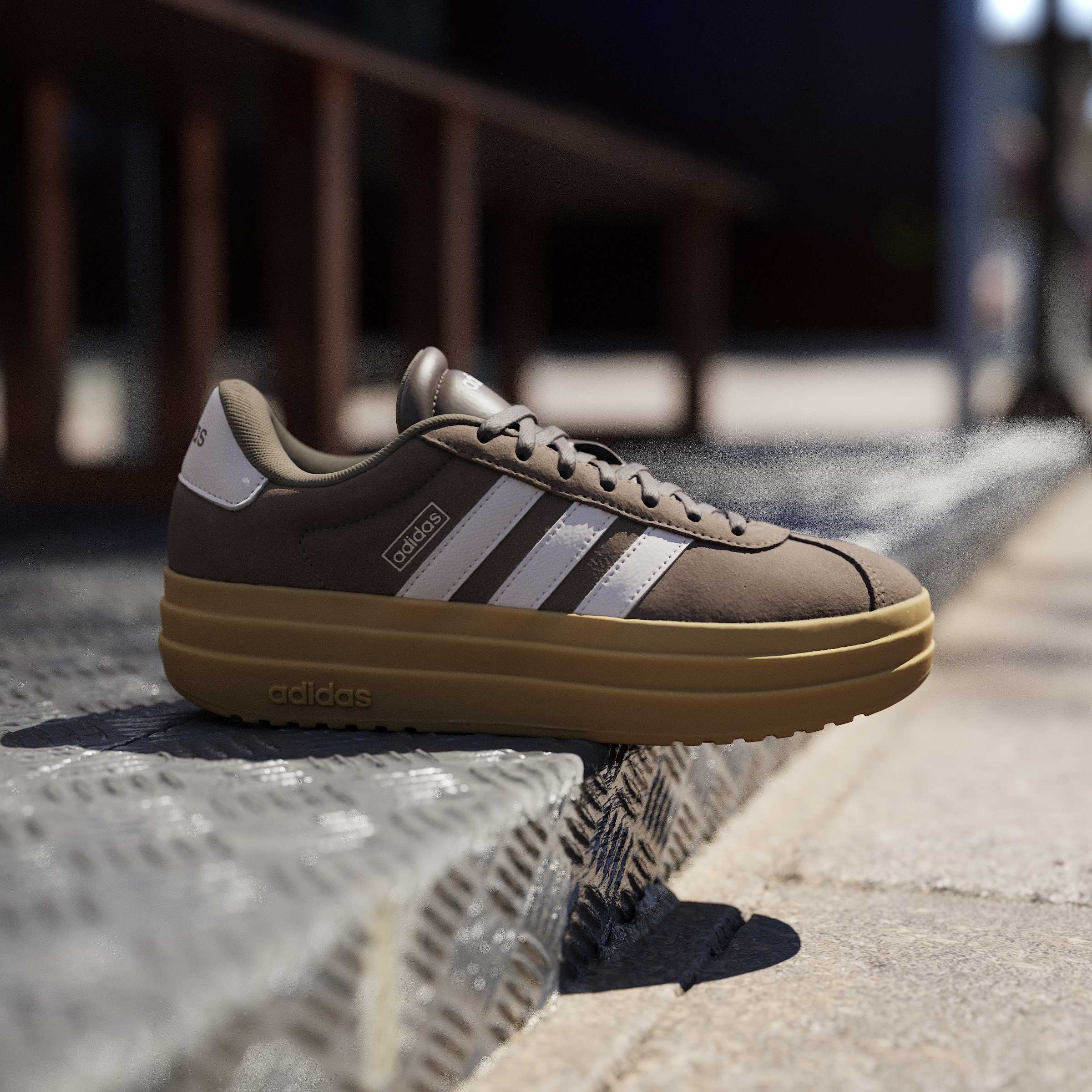 Adidas Women's VL Court Bold Trainer Shoes Earth Strada