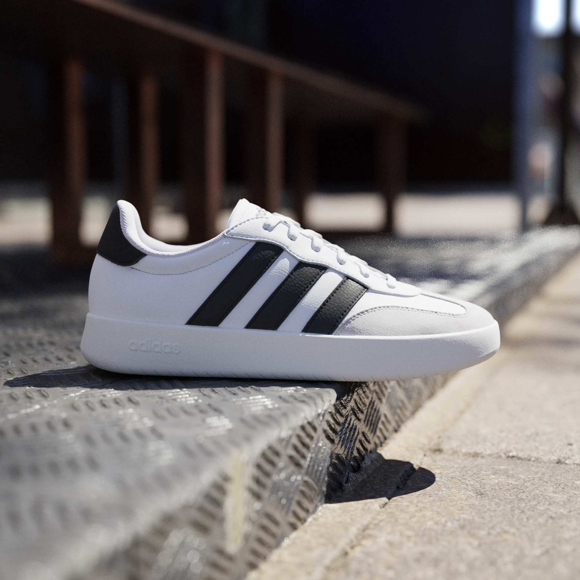 Adidas Barreda Men's Trainer Shoes White Black