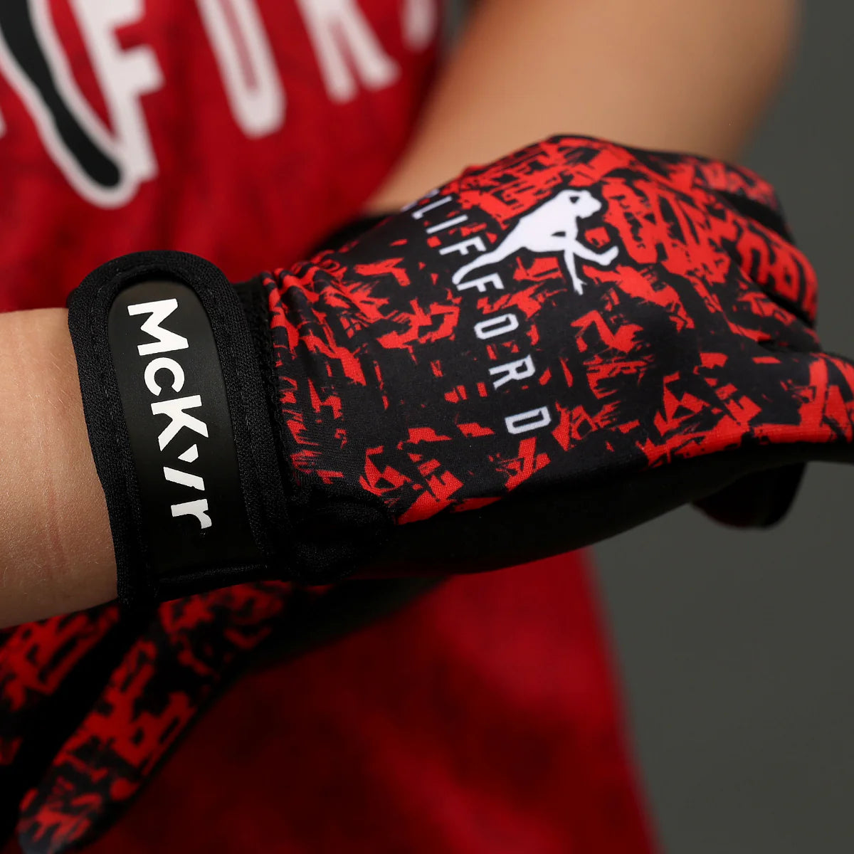 McKvr David Clifford Gaelic Football Gloves Red Black