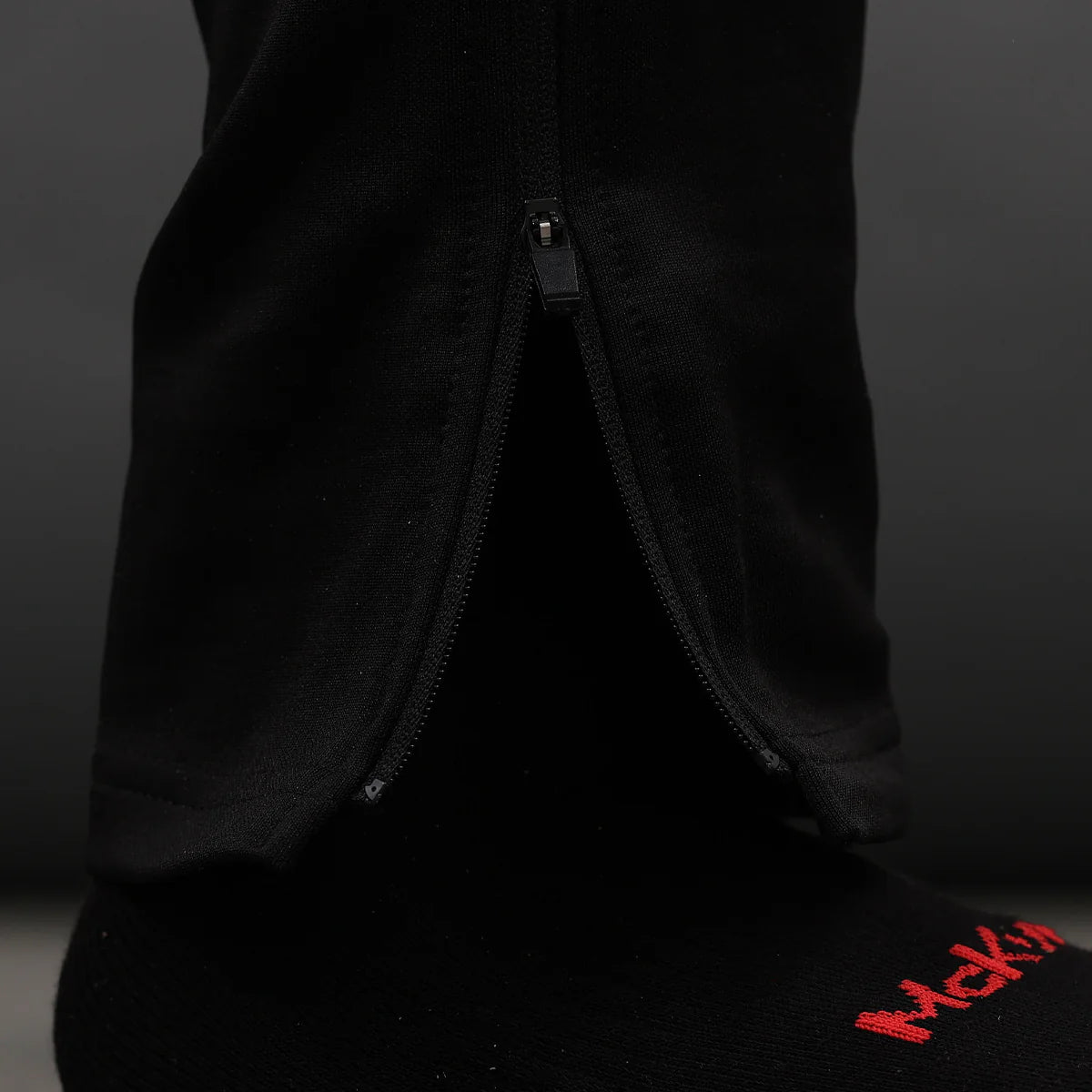 McKvr David Clifford Skinny Pants Black Red