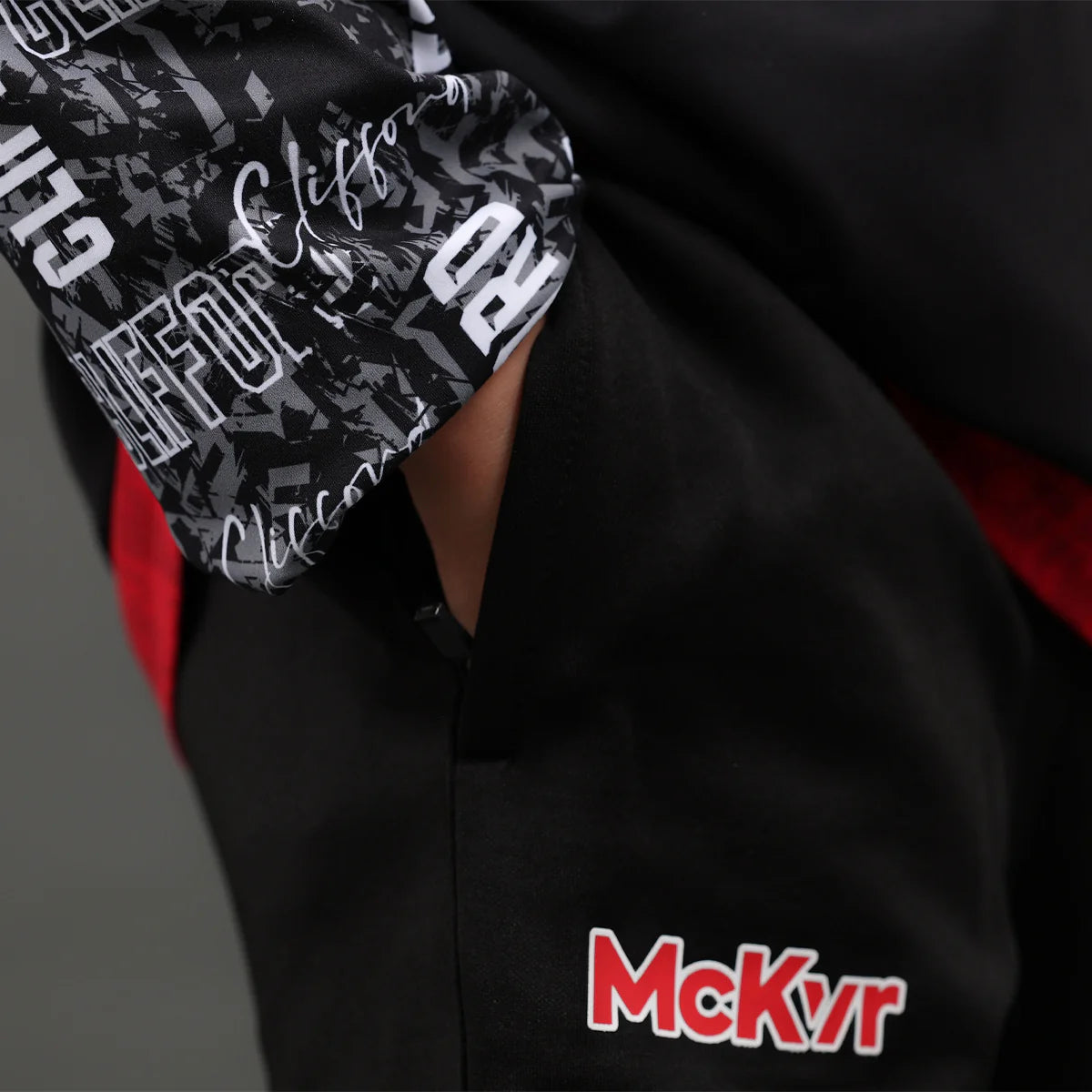 McKvr David Clifford Skinny Pants Black Red