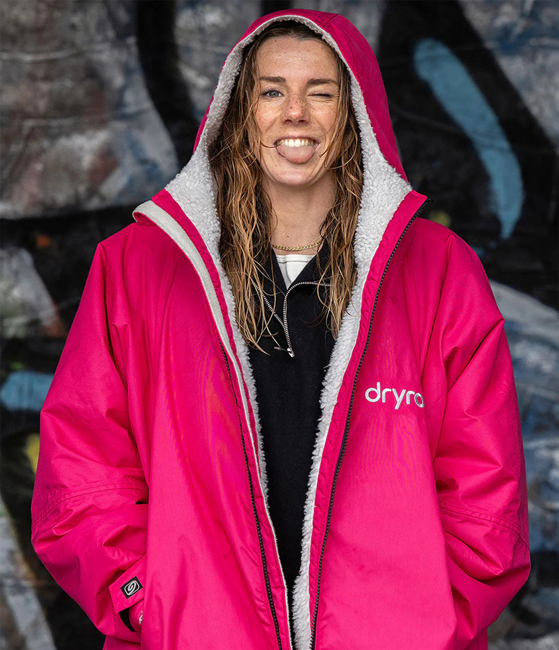 Dryrobe Advanced long Sleeve Changing Robe Pink Grey