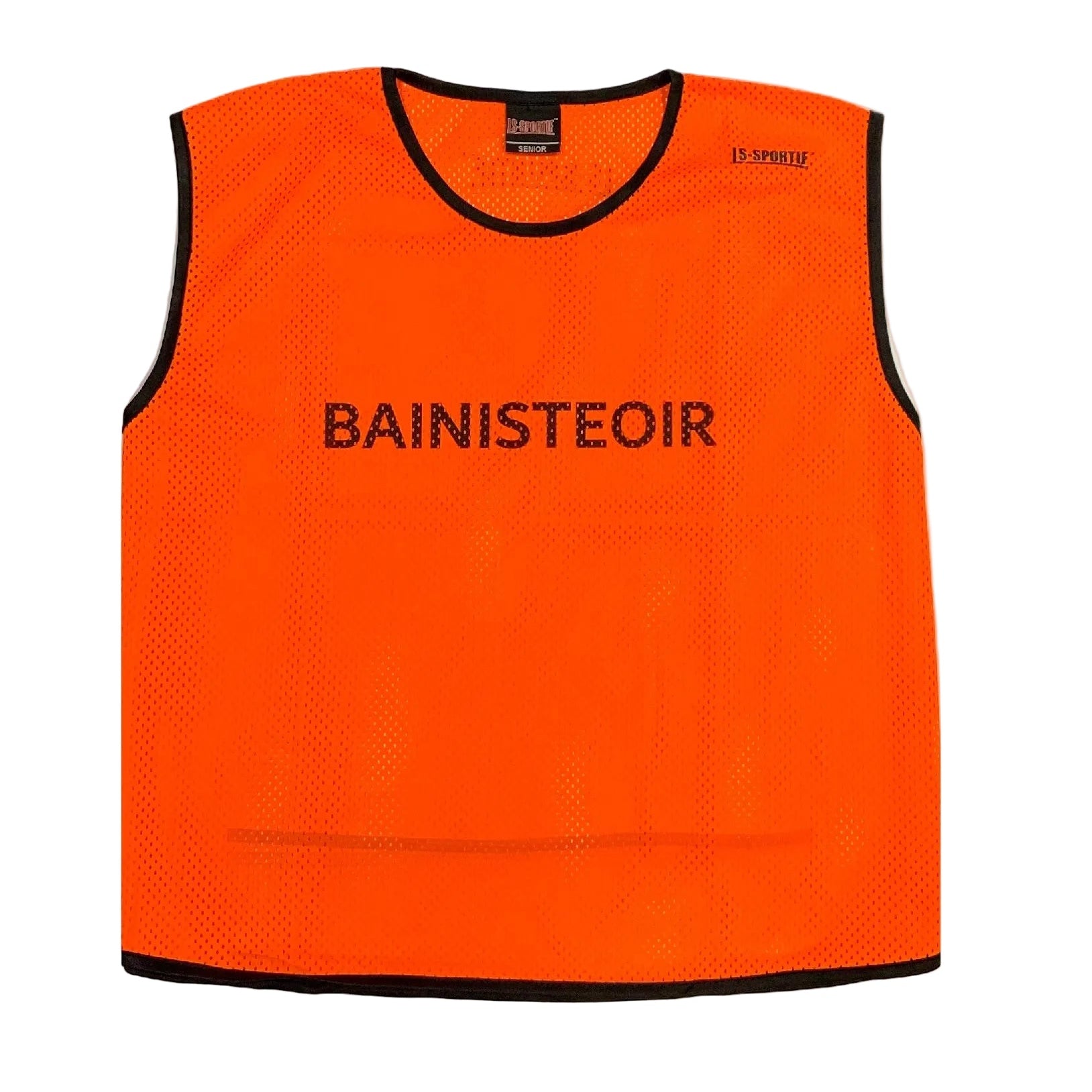 Orange bib with 'BAINISTEOIR' text on a white background