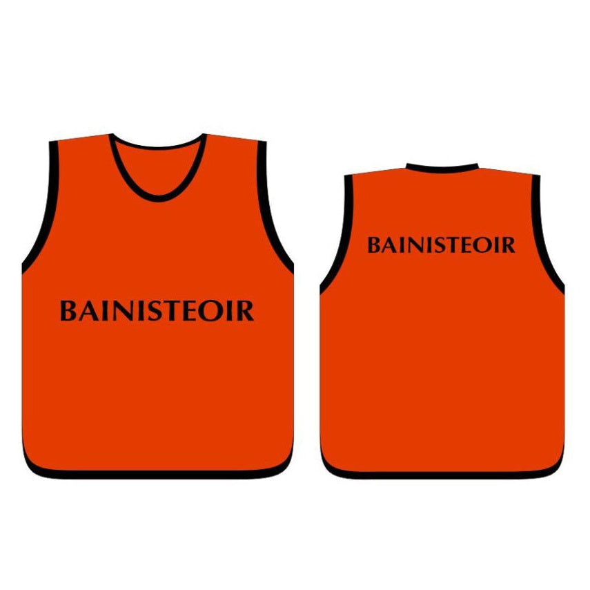 A digital mockup showing the front and back views of an orange mesh basketball jersey with black trim and the word 'BAINISTEOIR' printed in black across the chest. The image includes color information at the top left and a brand logo 'Bibs' at the top right.