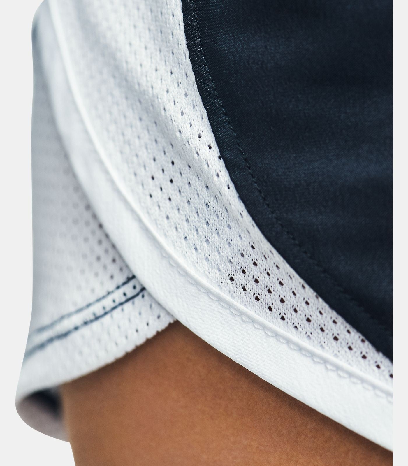 Under Armour - -- Shorts