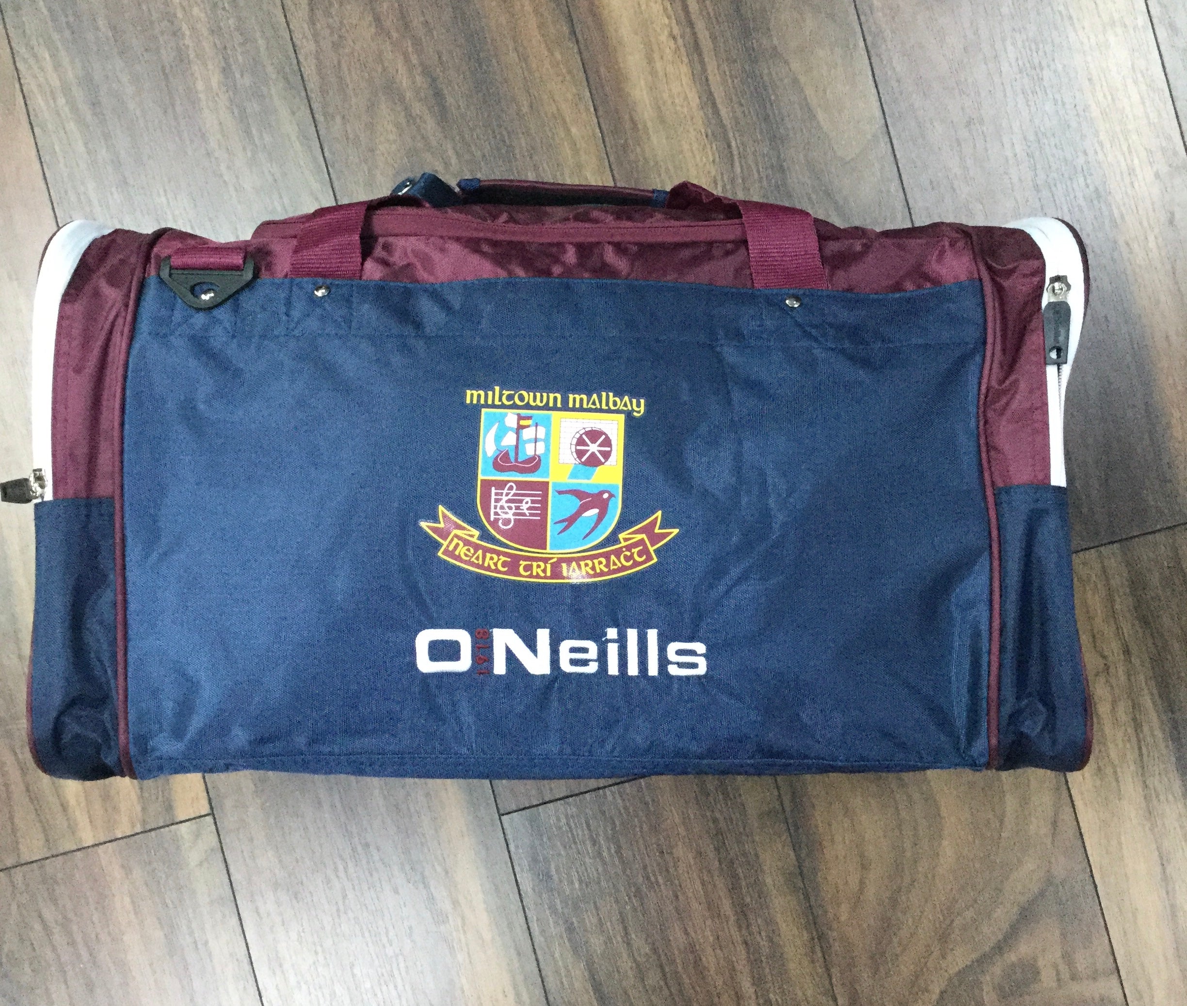 Central Sports Ireland Miltown Holdall "