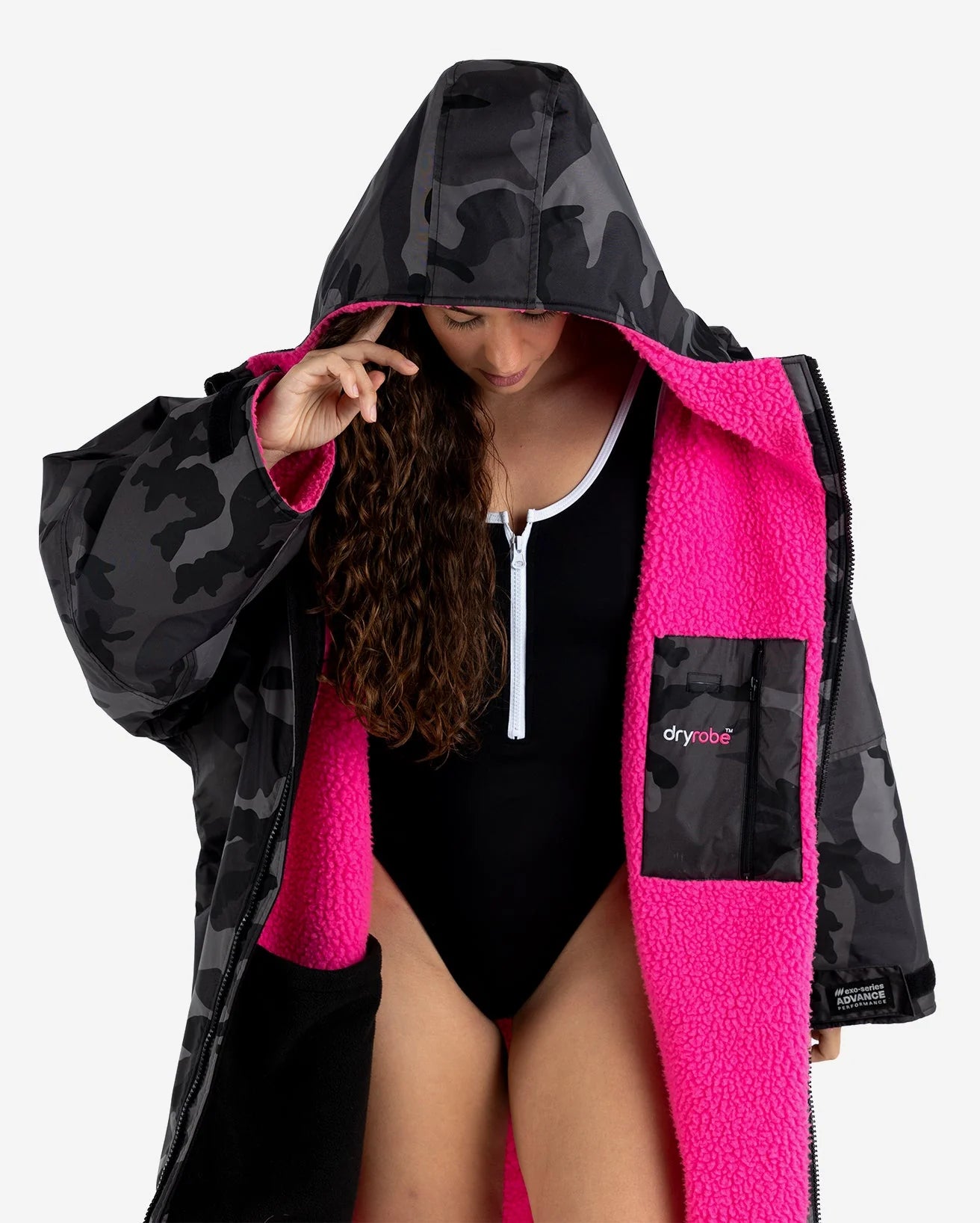 Dryrobe Advanced long Sleeve Changing Robe Black Camo Pink