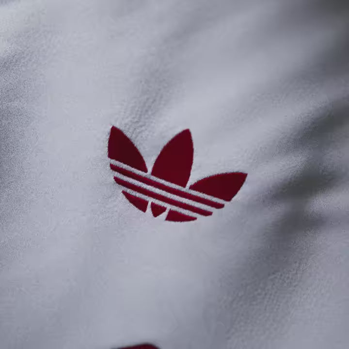 Load video: Adidas Liverpool FC 26/27 Away Jersey Kids