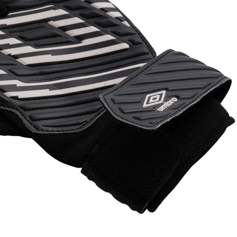 Umbro Junior Squadra Football Goalkeeper Gloves